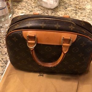 Louis Vuitton Truville handbag